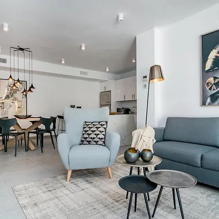 Apartment Ab3- Luxury Flat, Close To Families Only *