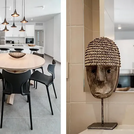 Ab3- Luxury Flat, Close To Families Only