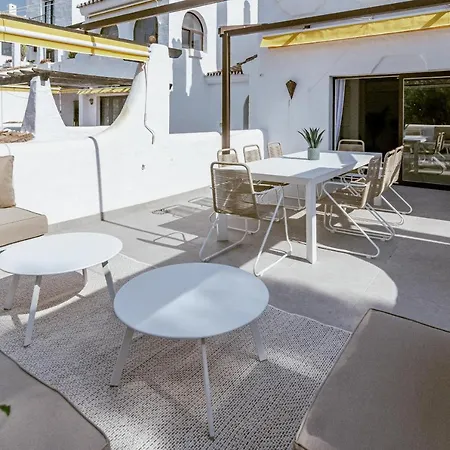 Apartment Ab3- Luxury Flat, Close To Families Only Marbella