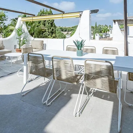 Ab3- Luxury Flat, Close To Families Only Marbella